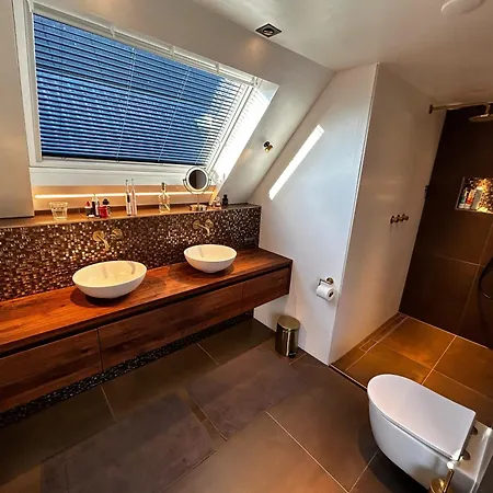Villa Woning Met Vijver, Oase Rust... Bergen